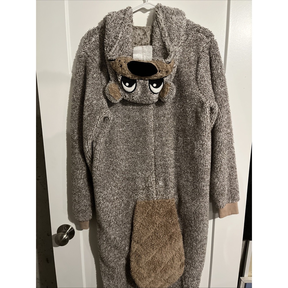 Secret Treasures Women Beaver Hooded Pajamas Medium One Piece Fleece TZ47748CB